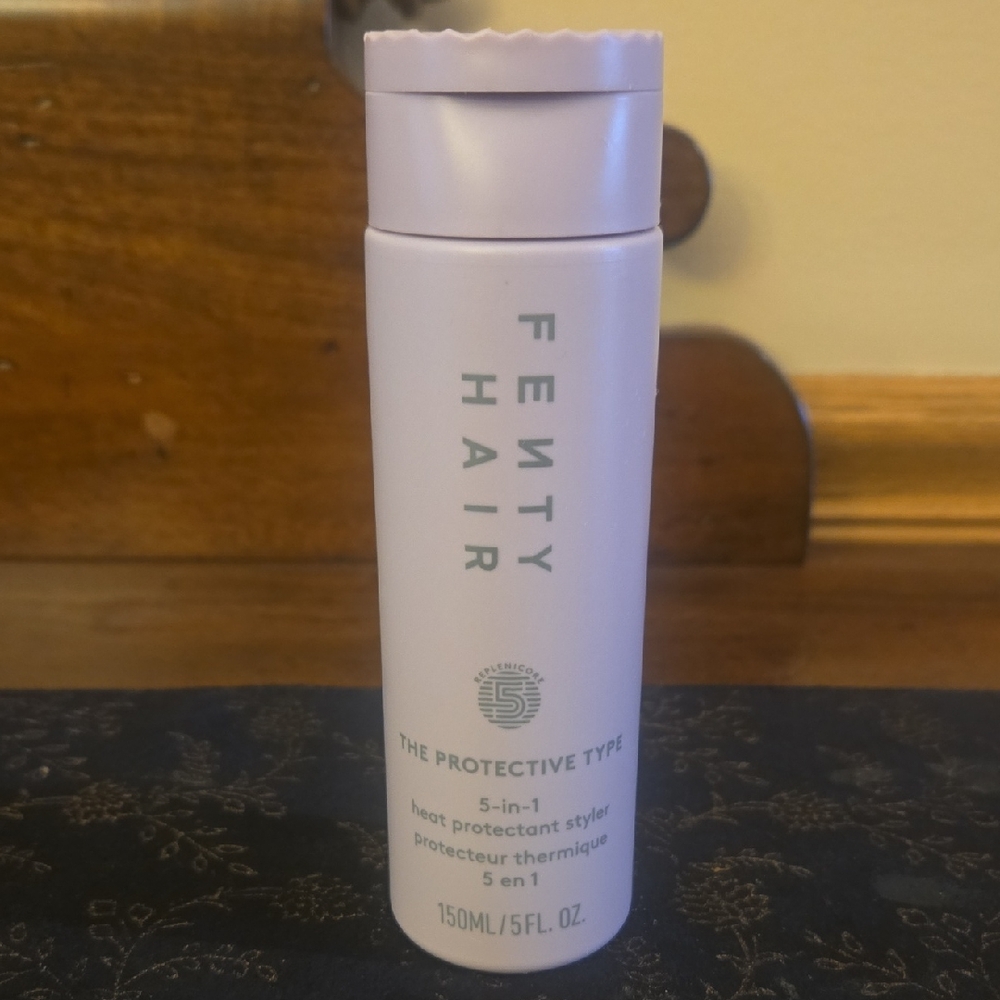 5-in-1 Heat Protectant Styler - White